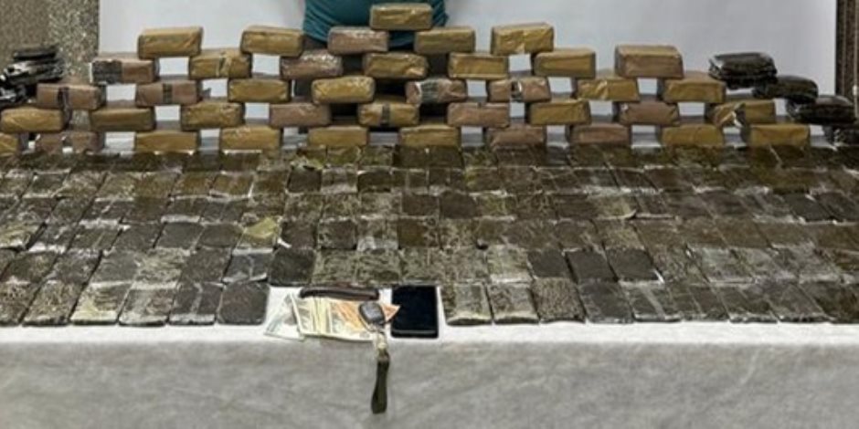 مصرع عنصرين إجراميين شديدي الخطورة عقب تبادل إطلاق النيران مع قوات الشرطة بالمنوفية والمنيا مصرع عنصرين إجراميين شديدي الخطورة عقب تبادل إطلاق النيران مع قوات الشرطة بالمنوفية والمنيا