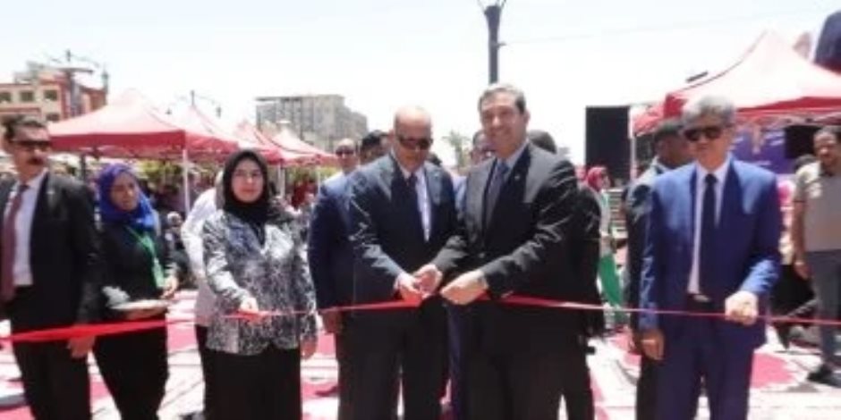 وزير العمل ومحافظ دمياط يفتتحان ملتقى توظيف لتوفير 1100 فرصة عمل للشباب