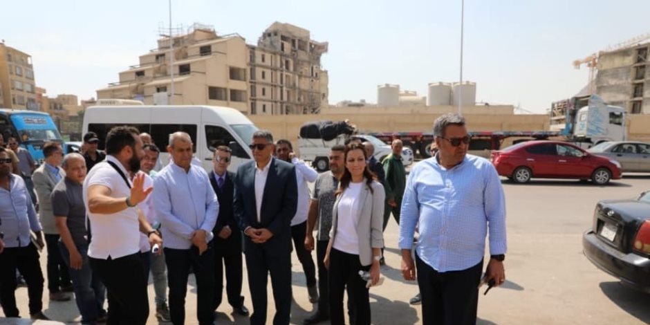 محافظ الجيزة يتفقد أعمال التطوير بمحيط المتحف المصري الكبير محافظ الجيزة يتفقد أعمال التطوير بمحيط المتحف المصري الكبير