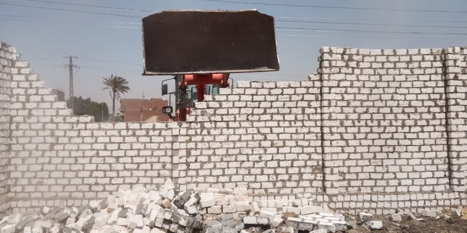 محافظ الجيزة: إزالة 35 حالة تعدٍّ على الأراضي الزراعية وأملاك الدولة بمركز البدرشين محافظ الجيزة: إزالة 35 حالة تعدٍّ على الأراضي الزراعية وأملاك الدولة بمركز البدرشين