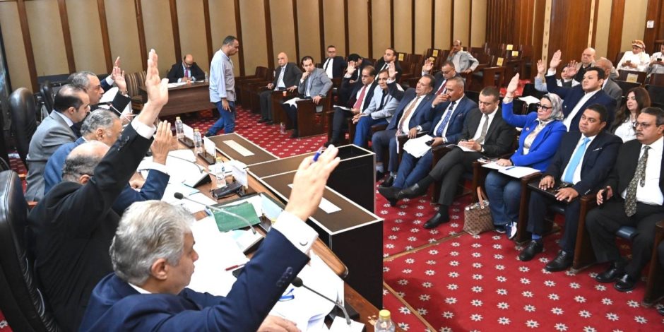 تشريعية النواب توافق نهائيا على تعديل قانوني مجلس النواب، وتقسيم الدوائر الانتخابية تشريعية النواب توافق نهائيا على تعديل قانوني مجلس النواب، وتقسيم الدوائر الانتخابية