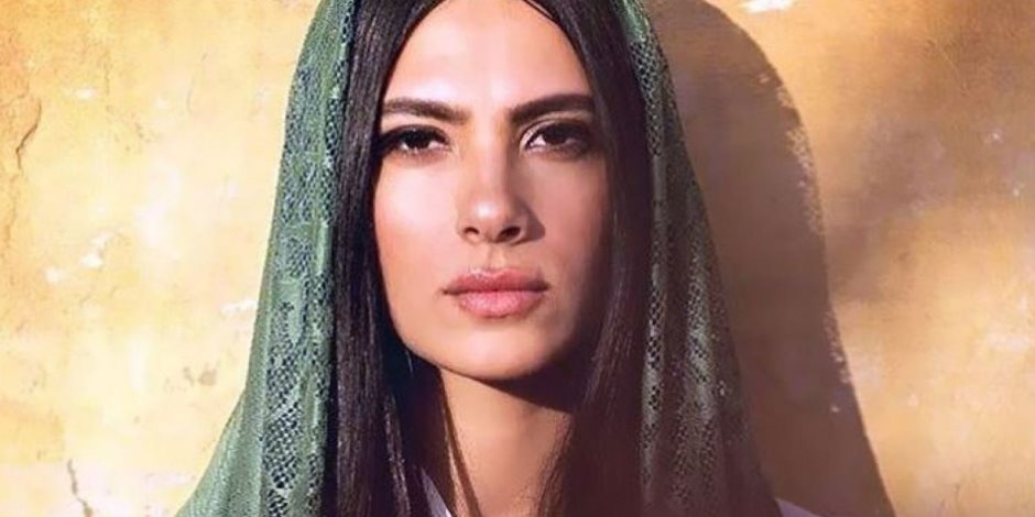 هدى المفتى ابنة يسرا فى فيلم بنات فاتن