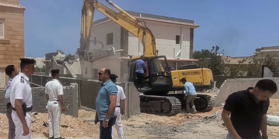 "الإسكان": تنفيذ حملات إزالة لتعديات ومخالفات بناء بالساحل الشمالي الغربي "الإسكان": تنفيذ حملات إزالة لتعديات ومخالفات بناء بالساحل الشمالي الغربي