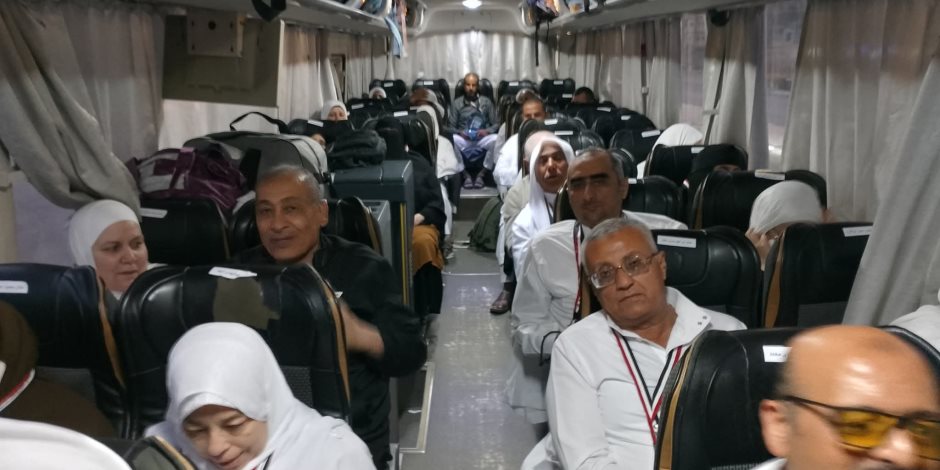 محافظ شمال سيناء يودع حجاج الجمعيات الأهلية قبل سفرهم لأداء فريضة الحج محافظ شمال سيناء يودع حجاج الجمعيات الأهلية قبل سفرهم لأداء فريضة الحج