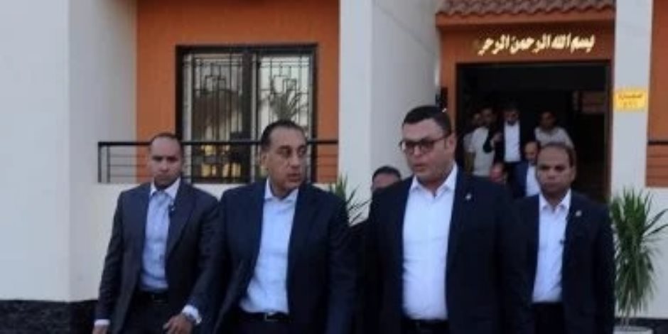 مدبولى : الرئيس يحرص على المتابعة الدورية لموقف تنفيذ مشروعات وزارة الإسكان