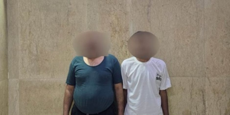 كشف ملابسات مقطع فيديو بمواقع التواصل الإجتماعى بقيام شخصين بالتعدى على آخر بإستخدام سلاح أبيض ووفاته كشف ملابسات مقطع فيديو بمواقع التواصل الإجتماعى بقيام شخصين بالتعدى على آخر بإستخدام سلاح أبيض ووفاته
