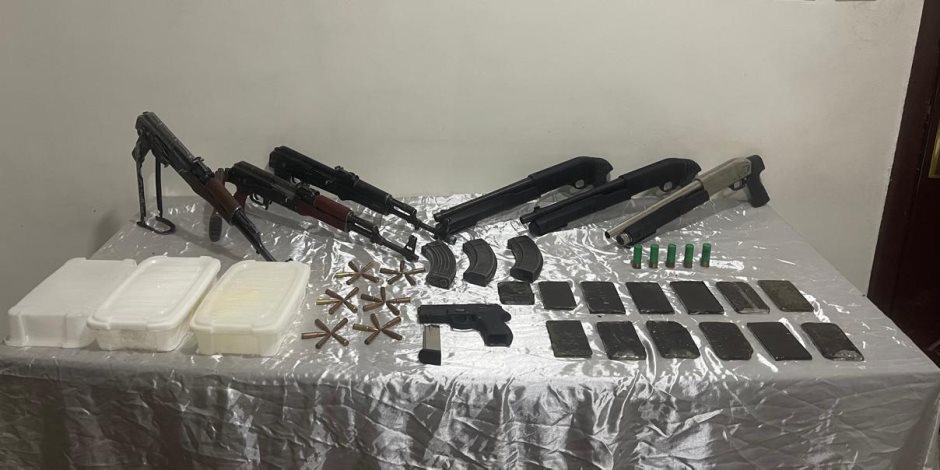 ضبط عناصر بؤر إجرامية من تجار المواد المخدرة بنطاق عدة محافظات.. ومصرع 3 عناصر جنائية شديدة الخطورة عقب تبادل إطلاق النيران مع قوات الشرطة بقنا ضبط عناصر بؤر إجرامية من تجار المواد المخدرة بنطاق عدة محافظات.. ومصرع 3 عناصر جنائية شديدة الخطورة عقب تبادل إطلاق النيران مع قوات الشرطة بقنا