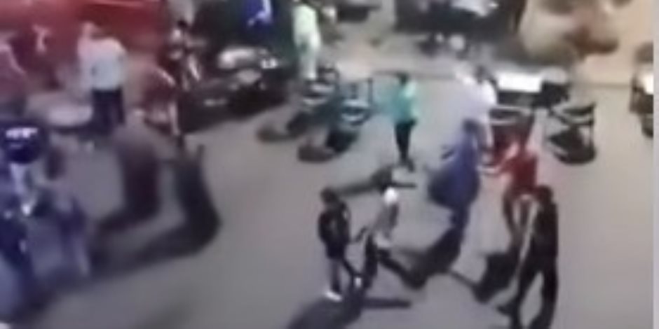 أمن القاهرة يضبط مرتكب واقعة مشاجرة الأسلحة البيضاء الاميرية أمن القاهرة يضبط مرتكب واقعة مشاجرة الأسلحة البيضاء الاميرية