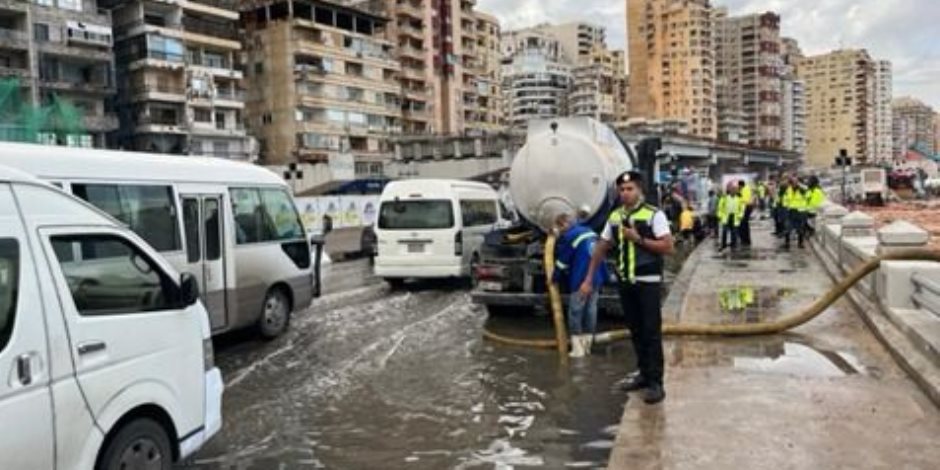 جهود مكثفة لأجهزة وزارة الداخلية لمواجهة تداعيات سوء الأحوال الجوية بمحافظة الإسكندرية جهود مكثفة لأجهزة وزارة الداخلية لمواجهة تداعيات سوء الأحوال الجوية بمحافظة الإسكندرية