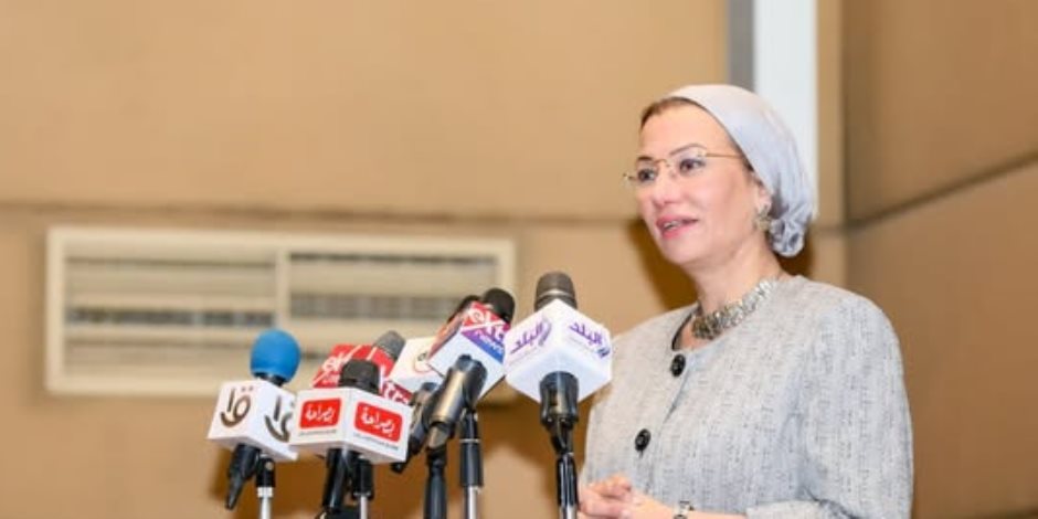 البيئة تطلق حملة "قللها" لزيادة الوعي بالمخاطر البيئية والصحية من استخدام الأكياس البلاستيكية أحادية الاستخدام البيئة تطلق حملة "قللها" لزيادة الوعي بالمخاطر البيئية والصحية من استخدام الأكياس البلاستيكية أحادية الاستخدام