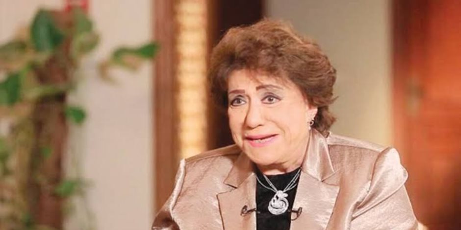 تجهيز جثمان سيدة المسرح العربى بمنزلها ومديحة حمدى أول الحاضرين