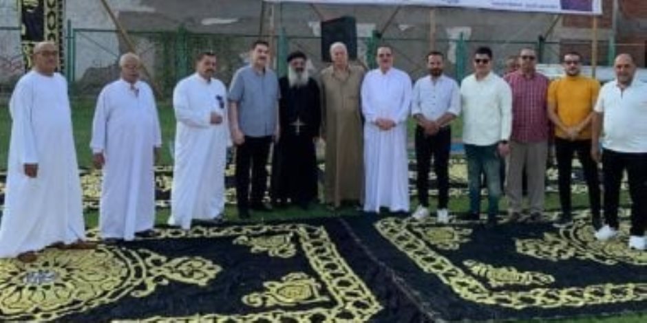 القمص إيليا يهنئ المسلمين بعيد الأضحى من ساحة الصلاة بالقنايات شرقية القمص إيليا يهنئ المسلمين بعيد الأضحى من ساحة الصلاة بالقنايات شرقية