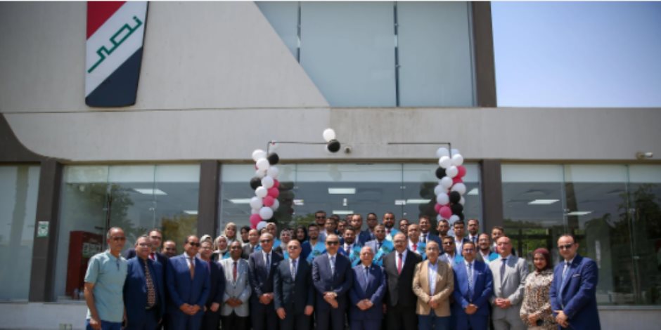 وزير قطاع الأعمال يتفقد مصنع الأتوبيسات والتجهيزات النهائية لسيارات الركوب