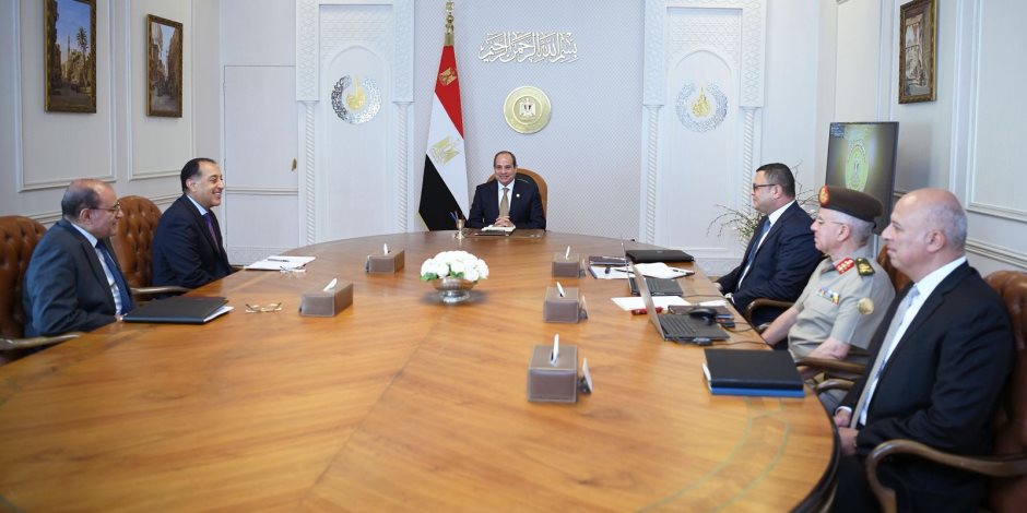 الرئيس السيسي يشدد على أهمية الحوكمة الرشيدة لإدارة الأصول وتعزيز الشراكة مع القطاع الخاص الرئيس السيسي يشدد على أهمية الحوكمة الرشيدة لإدارة الأصول وتعزيز الشراكة مع القطاع الخاص