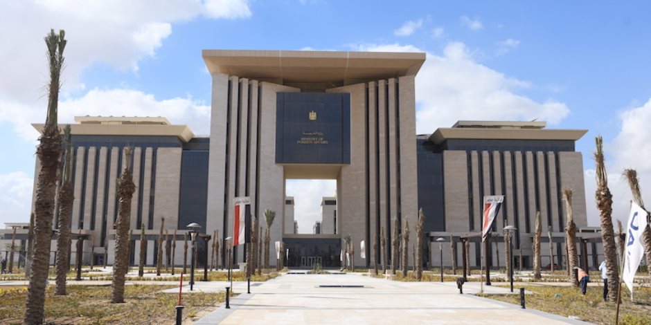 مصر تدعو مواطني الدول للالتزام بالقوانين والقواعد المنظمة لدخول أراضيها مصر تدعو مواطني الدول للالتزام بالقوانين والقواعد المنظمة لدخول أراضيها
