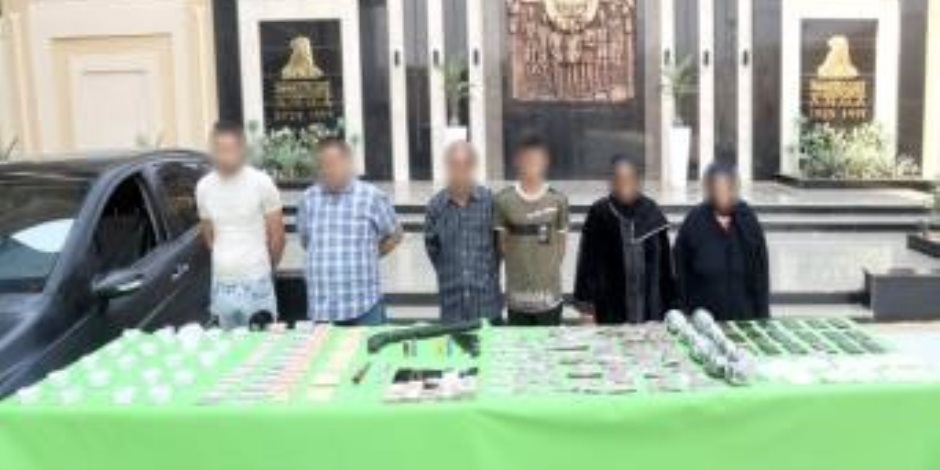 مصرع عنصر إجرامي وإصابة آخر عقب تبادل لإطلاق النيران مع الشرطة في القليوبية مصرع عنصر إجرامي وإصابة آخر عقب تبادل لإطلاق النيران مع الشرطة في القليوبية