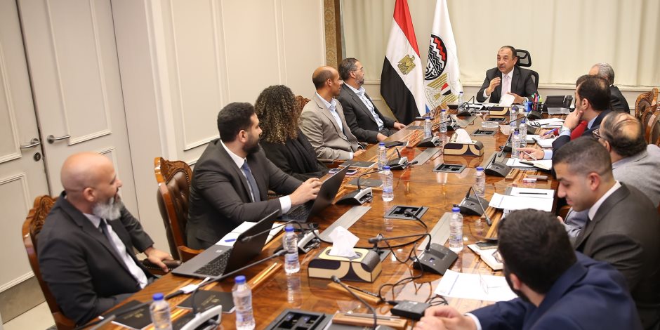 وزير قطاع الأعمال العام يبحث مع "SAP مصر" مستجدات تطبيق نظام "ERP" في الشركات التابعة وزير قطاع الأعمال العام يبحث مع "SAP مصر" مستجدات تطبيق نظام "ERP" في الشركات التابعة