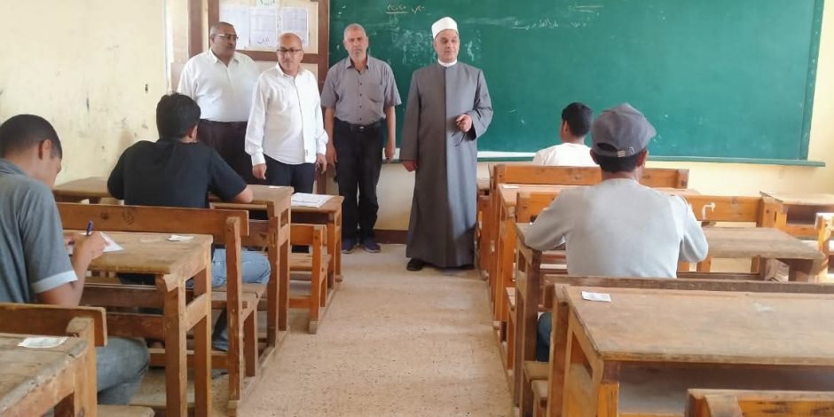 وسط هدوء تام.. انتظام امتحانات الثانوية الأزهرية بمختلف لجان شمال سيناء وسط هدوء تام.. انتظام امتحانات الثانوية الأزهرية بمختلف لجان شمال سيناء