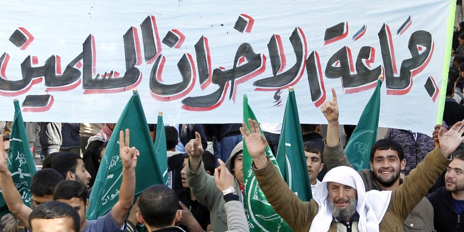 ماكينة شائعات الإخوان لاتهدأ.. محاولات مستميتة لتشويه الدور المصرى يواجهها وعى الشارع وتزايد شعبية الرئيس ماكينة شائعات الإخوان لاتهدأ.. محاولات مستميتة لتشويه الدور المصرى يواجهها وعى الشارع وتزايد شعبية الرئيس