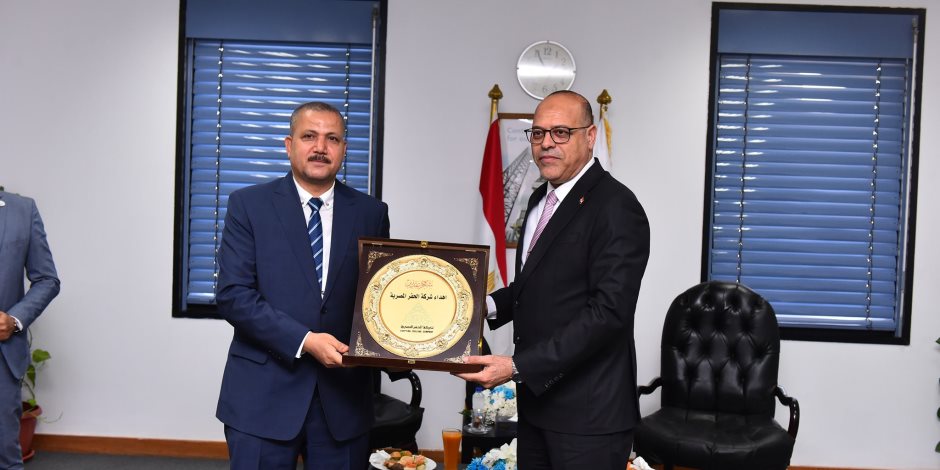 وزير العمل يُعلن عن 600 منحة مجانية لتدريب الشباب في مركز تدريب شركة الحفر المصرية وزير العمل يُعلن عن 600 منحة مجانية لتدريب الشباب في مركز تدريب شركة الحفر المصرية