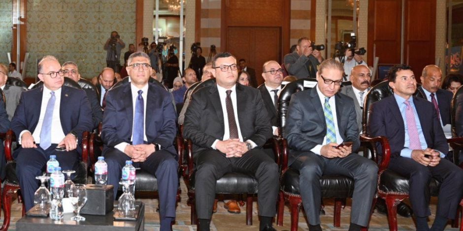 "الشربيني": وزارة الإسكان تعمل بتوجيهات القيادة السياسية على تحسين كفاءة المنظومة العقارية في مصر "الشربيني": وزارة الإسكان تعمل بتوجيهات القيادة السياسية على تحسين كفاءة المنظومة العقارية في مصر