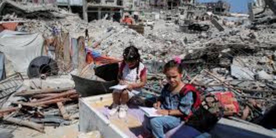 انهيار المنظومة التعليمية فى غزة جراء العدوان الاسرائيلى.. استشهاد أكثر من 16 ألف طالب وتدمير 111 مدرسة انهيار المنظومة التعليمية فى غزة جراء العدوان الاسرائيلى.. استشهاد أكثر من 16 ألف طالب وتدمير 111 مدرسة