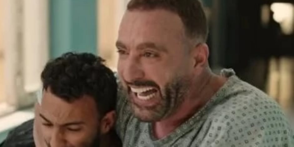 شاهد  .. أكشن وكوميديا في فيلم "أحمد وأحمد" لـ السقا وفهمى وجيهان الشماشرجي
