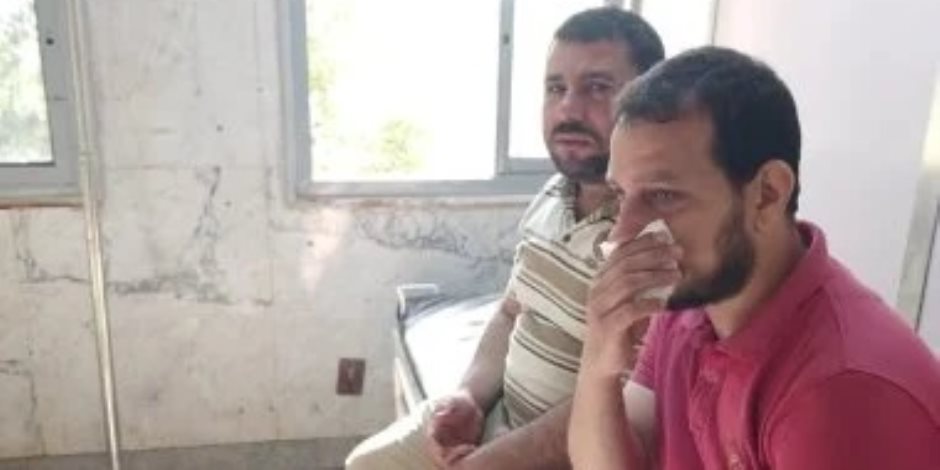 إصابة 12 مراقب امتحانات ثانوية عامة فى انقلاب سيارة بأسيوط.. صور