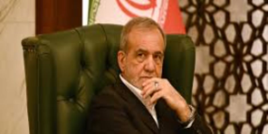 الحكومة الإيرانية تعقد اجتماعا برئاسة بزشكيان في المقر الرئاسي بطهران الحكومة الإيرانية تعقد اجتماعا برئاسة بزشكيان في المقر الرئاسي بطهران