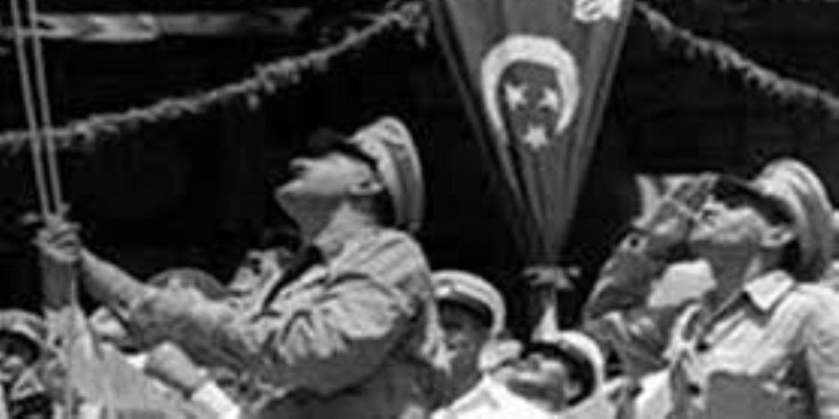 اليوم "عيد الجلاء " وذكرى إعلان قيام "الجمهورية" رمز لإرادة المصريين الحرة اليوم "عيد الجلاء " وذكرى إعلان قيام "الجمهورية" رمز لإرادة المصريين الحرة