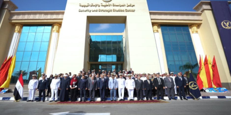 أكاديمية الشرطة تستقبل الملتقى الثانى للمواطنة الرقمية بالتعاون مع وزارة الشباب والرياضة أكاديمية الشرطة تستقبل الملتقى الثانى للمواطنة الرقمية بالتعاون مع وزارة الشباب والرياضة