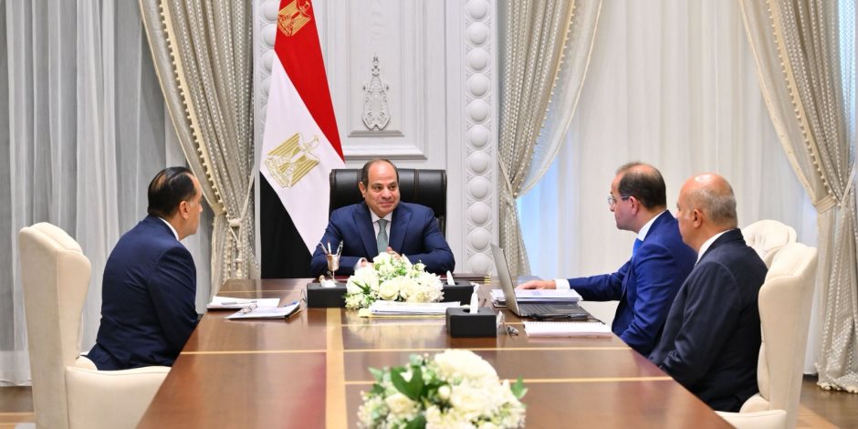 الرئيس السيسي يطلع على نتائج متابعة الاستفادة من مبادرة التسهيلات الضريبية الأولى الرئيس السيسي يطلع على نتائج متابعة الاستفادة من مبادرة التسهيلات الضريبية الأولى