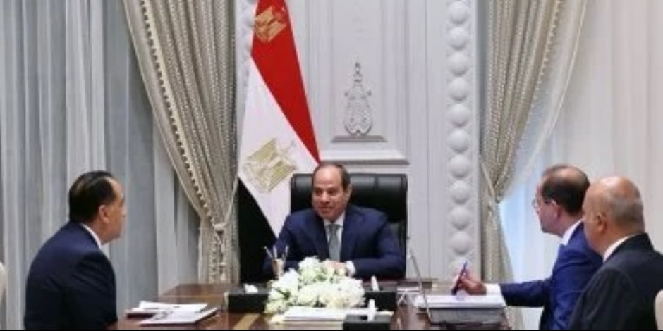 الرئيس السيسى يوجه باتخاذ الاحتياطات المالية والسلعية فى ظل التطورات بالمنطقة