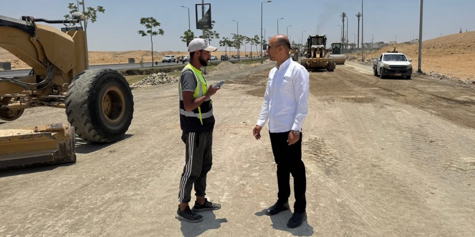 رئيس جهاز مدينة القاهرة الجديدة يتفقد أعمال تطوير محور التسعين الشمالي رئيس جهاز مدينة القاهرة الجديدة يتفقد أعمال تطوير محور التسعين الشمالي