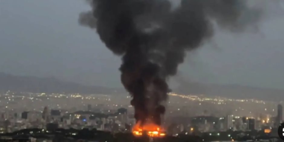 إعلام إيرانى: أنباء عن اغتيال مسئول كبير في أحد شوارع العاصمة طهران إعلام إيرانى: أنباء عن اغتيال مسئول كبير في أحد شوارع العاصمة طهران