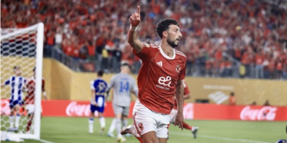 صاحب الهاتريك.. وسام أبو على رجل مباراة الأهلى وبورتو صاحب الهاتريك.. وسام أبو على رجل مباراة الأهلى وبورتو