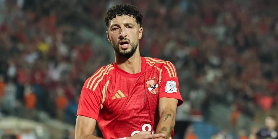 "فيفا" يسلط الضوء على خروج الأهلي رغم تألق وسام أبو علي في كأس العالم للأندية "فيفا" يسلط الضوء على خروج الأهلي رغم تألق وسام أبو علي في كأس العالم للأندية