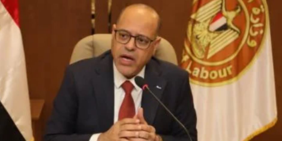 وزير العمل يوجه بمتابعة حادث المنوفية.. وسرعة صرف التعويضات اللازمة وزير العمل يوجه بمتابعة حادث المنوفية.. وسرعة صرف التعويضات اللازمة