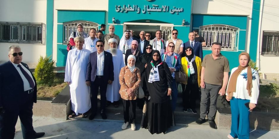 برفقة المحافظ .. وفد البرلمان العربي يتفقد الجرحي الفلسطينيين بمستشفي العريش والمستشفي الاماراتي العائم (صور) برفقة المحافظ .. وفد البرلمان العربي يتفقد الجرحي الفلسطينيين بمستشفي العريش والمستشفي الاماراتي العائم (صور)