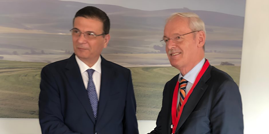 وزير الزراعة يبحث مع وزير المصايد والأمن الغذائي الهولندي تعزيز التعاون المشترك بين البلدين وزير الزراعة يبحث مع وزير المصايد والأمن الغذائي الهولندي تعزيز التعاون المشترك بين البلدين