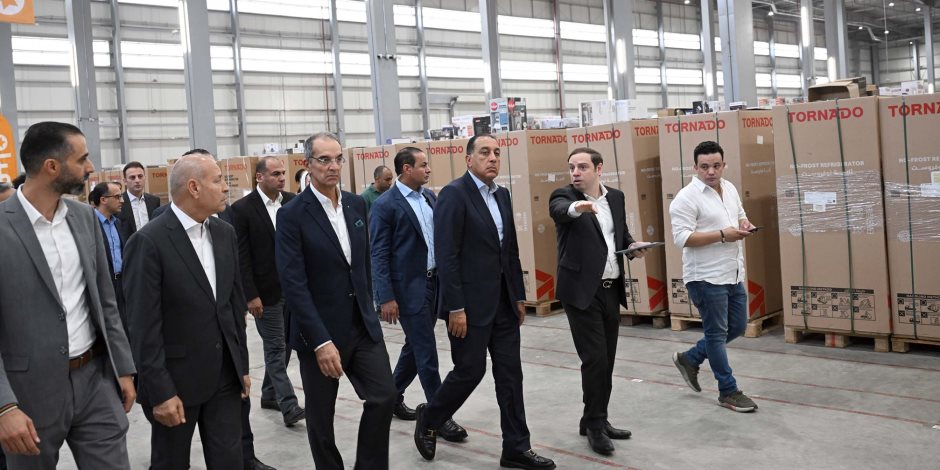 الرئيس التنفيذي لجوميا مصر: المستودع الجديد يمتد على مساحة 27000 متر مربع... ويوفر 10 آلاف فرصة عمل.. الرئيس التنفيذي لجوميا مصر: المستودع الجديد يمتد على مساحة 27000 متر مربع... ويوفر 10 آلاف فرصة عمل..