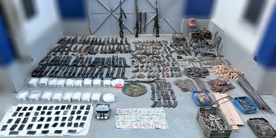 مصرع عنصرين جنائيين شديدى الخطورة من متجرى المخدرات فى أسيوط مصرع عنصرين جنائيين شديدى الخطورة من متجرى المخدرات فى أسيوط