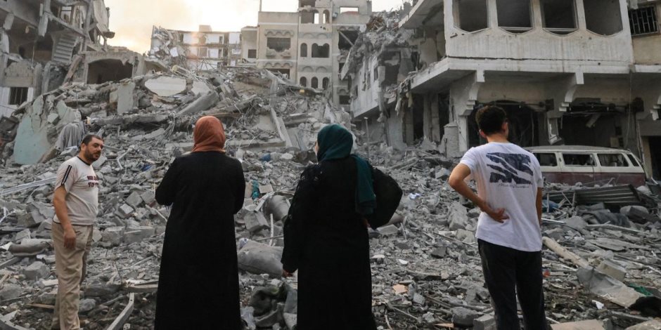 استشهاد 11 فلسطينيا في قصف للاحتلال بحى الرمال غربى غزة ..وحماس تدعو للتحقيق فى قتل المجوعين استشهاد 11 فلسطينيا في قصف للاحتلال بحى الرمال غربى غزة ..وحماس تدعو للتحقيق فى قتل المجوعين