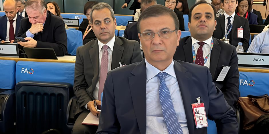 وزير الزراعة يشارك في فعاليات الدورة الرابعة والأربعين لمؤتمر الفاو في روما وزير الزراعة يشارك في فعاليات الدورة الرابعة والأربعين لمؤتمر الفاو في روما