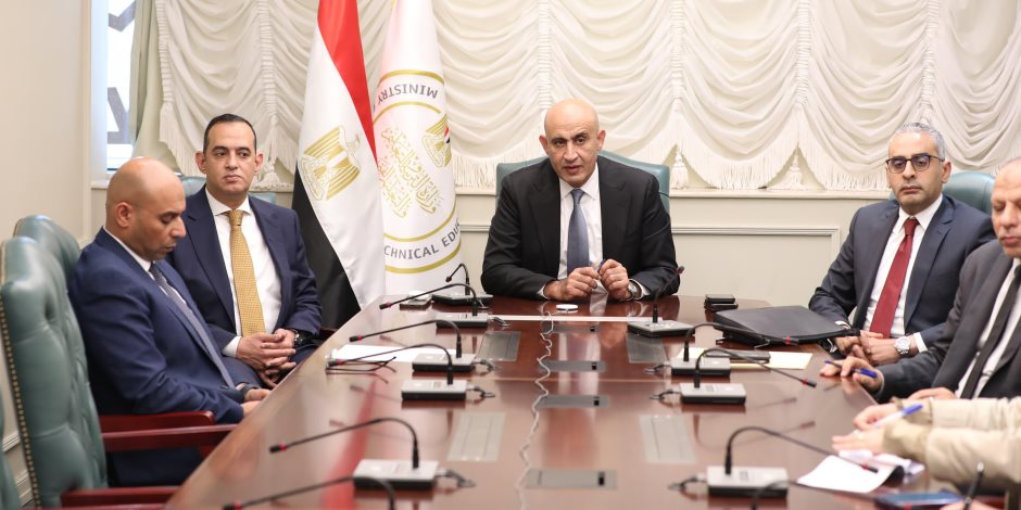 «التعليم» تستعرض تقرير غرفة العمليات في سابع أيام امتحانات الثانوية العامة 2025