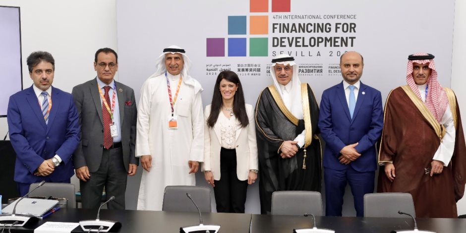 وزيرة التخطيط تشارك في المائدة المستديرة رفيعة المستوى لرؤساء مؤسسات مجموعة التنسيق العربية والمؤسسات التمويلية وزيرة التخطيط تشارك في المائدة المستديرة رفيعة المستوى لرؤساء مؤسسات مجموعة التنسيق العربية والمؤسسات التمويلية