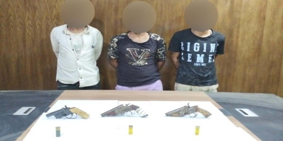 ضبط 3 أشخاص لتعديهم على آخرين بإستخدام أسلحة نارية بالقاهرة.. وضبط مرتكبي الواقعة