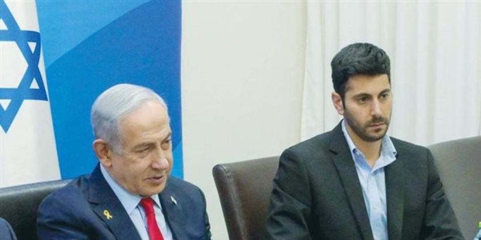 بعد تعرضه لتوبيخات عديدة خلال الأشهر الماضية .. إقالة المتحدث باسم نتنياهو وتعيين زيف أغمون بعد تعرضه لتوبيخات عديدة خلال الأشهر الماضية .. إقالة المتحدث باسم نتنياهو وتعيين زيف أغمون