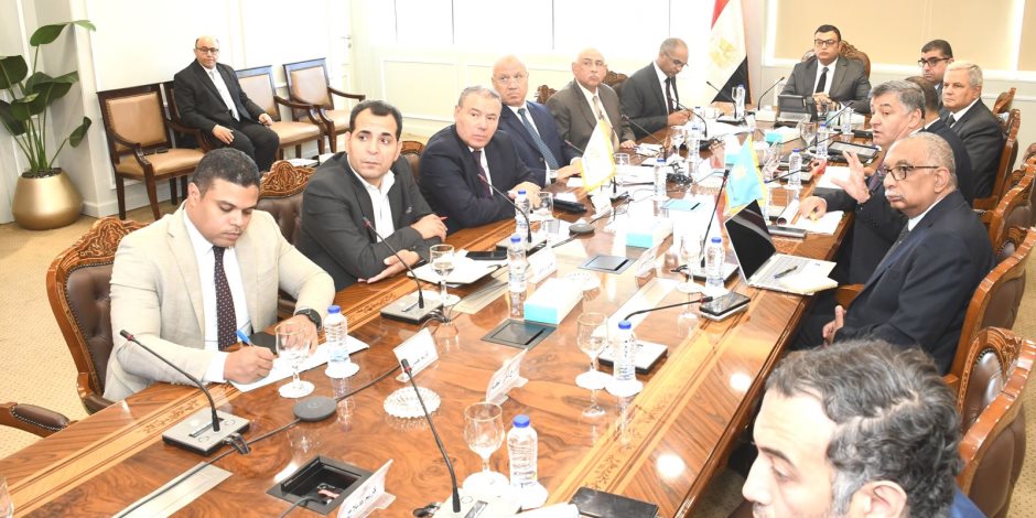 وزير الإسكان يتابع موقف مشروعات مياه الشرب والصرف الصحي ضمن المبادرة الرئاسية "حياة كريمة" بمحافظة المنيا وزير الإسكان يتابع موقف مشروعات مياه الشرب والصرف الصحي ضمن المبادرة الرئاسية "حياة كريمة" بمحافظة المنيا