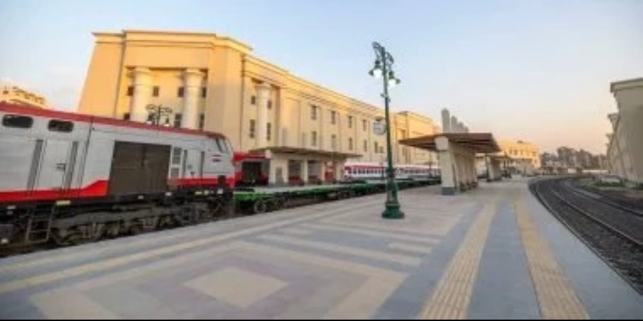 تعطل حركة القطارات على خط القاهرة الإسكندرية لخروج عربات عن مساره .. اعرف التفاصيل 